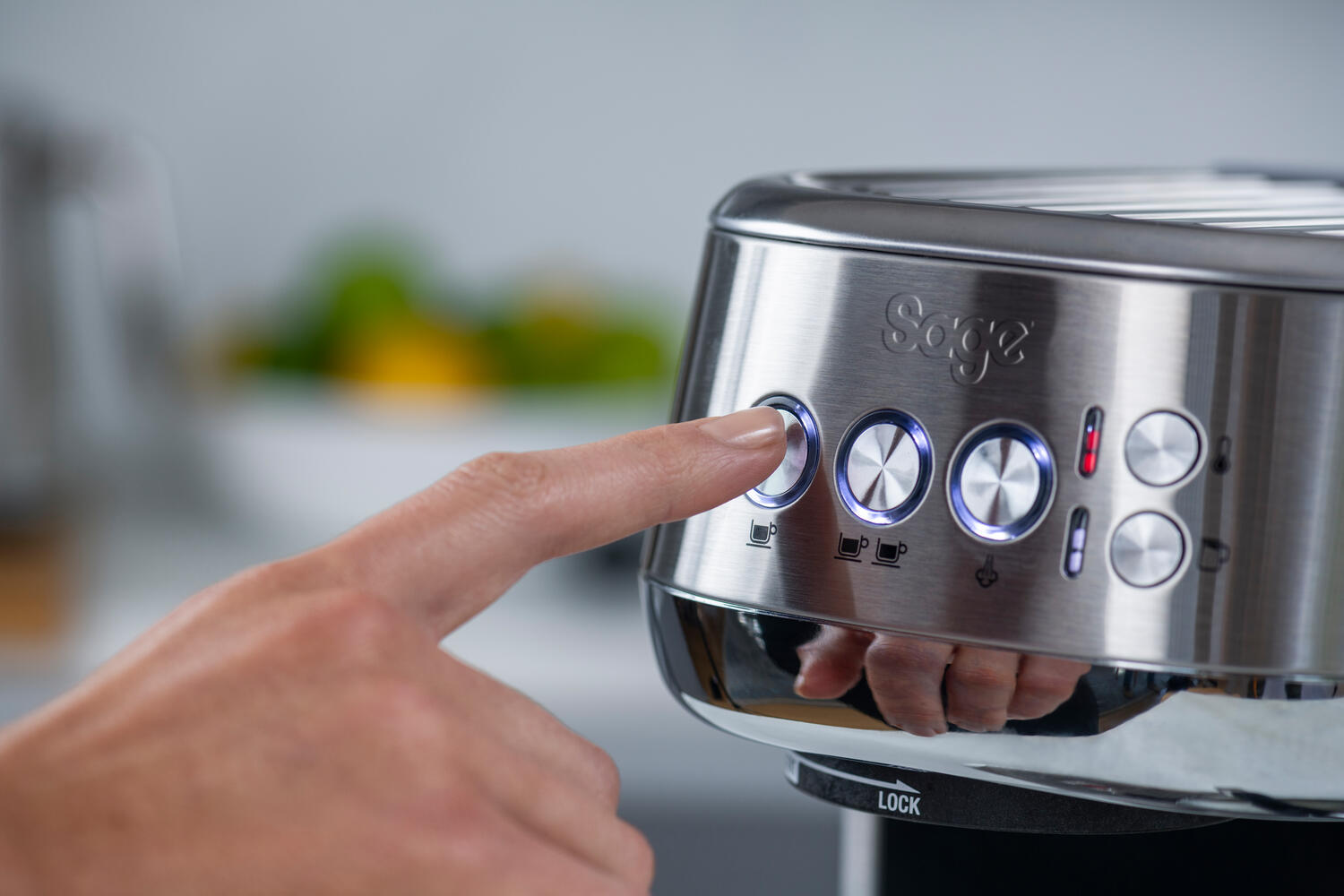 The Bambino Plus espressomaskine - Brushed Stainless Steel